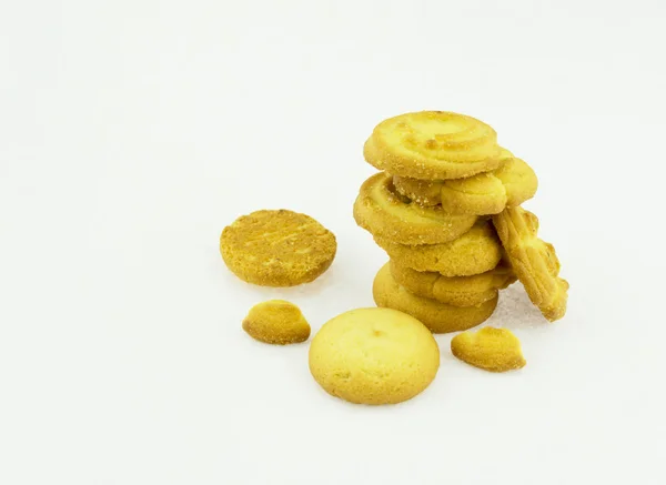 Biscotti isolati su sfondo bianco. — Foto Stock