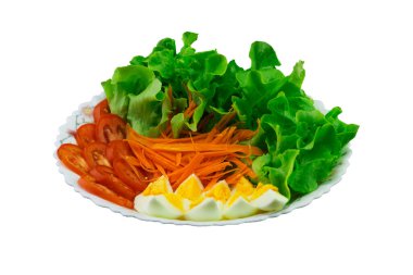 Marul, havuç, domates ve kaynamış yumurta.