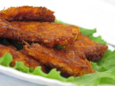 bir havuç üzerinden pirzola