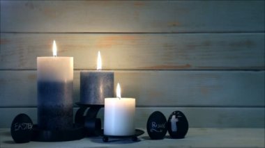 Mavi kentsel Paskalya yumurta ahşap tatil mumlar