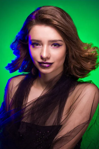 Портрет девушки с цветными фильтрами — стоковое фото