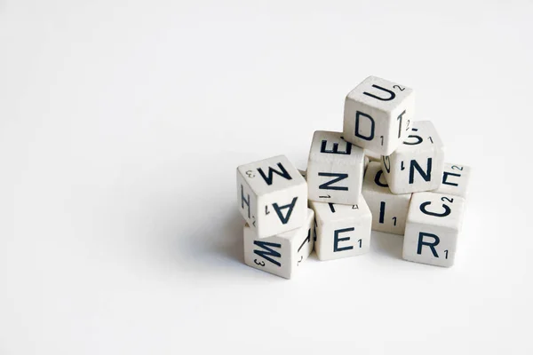 Pila Cubos Con Letras Números Blanco —  Fotos de Stock