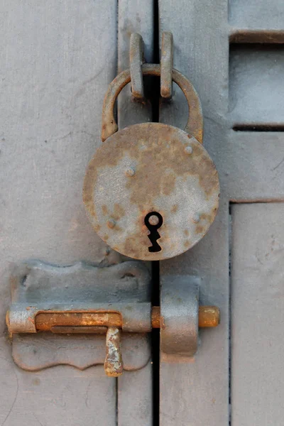 Viejo Candado Vintage Puerta Metal Cerrada — Foto de Stock