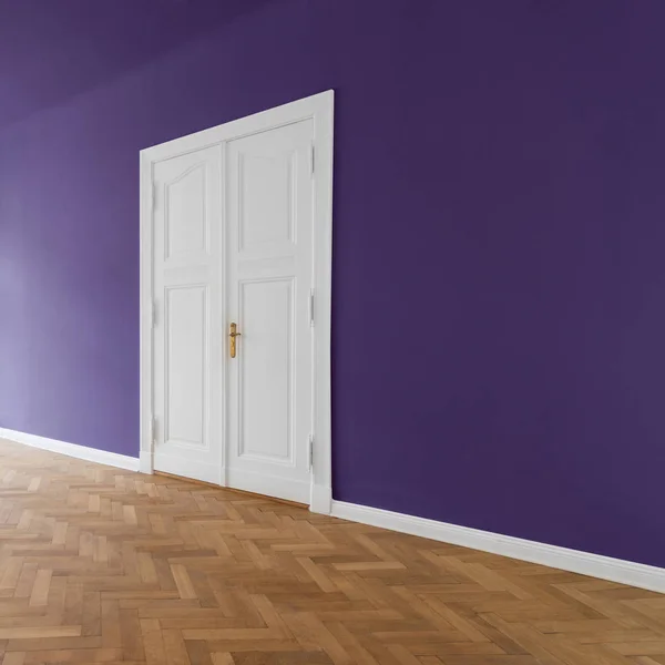 Puerta Habitación Vacía Con Paredes Púrpuras — Foto de Stock