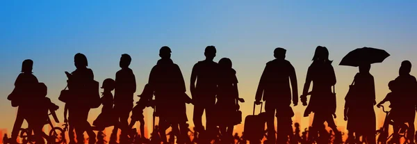 Sihouet Van Groep Mensen Zonsondergang Hemel Achtergrond — Stockfoto