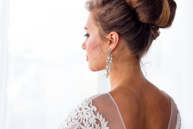 Gelin onu geri ile standları