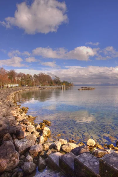 A costa do Lago de Genebra — Fotografia de Stock