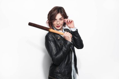 esmer gem ile poz deri ceket 