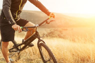 Kırpma erkek binicilik bisiklet