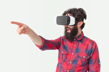 Vr kulaklık havada dokunmadan adam