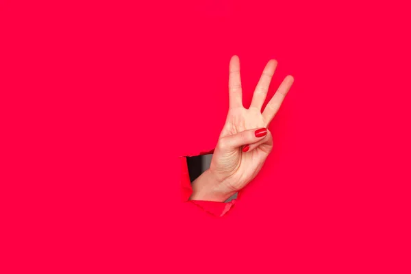 여성 손 보여주는 세 손가락 — 스톡 사진