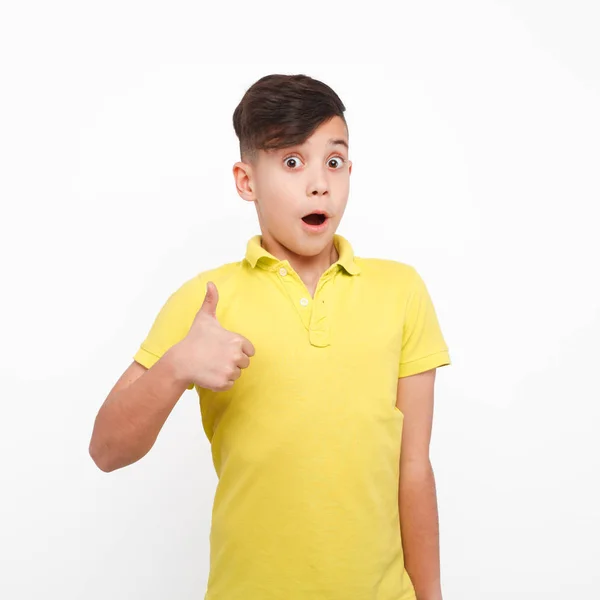 Adorable boy showing thumb up — Stock Photo, Image