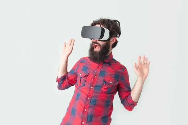 Man har en virtual reality-upplevelse — Stockfoto