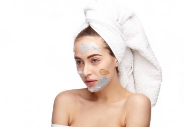 kozmetik yüzündeki kadınla