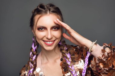 Neşeli trendy şık ceket modeli