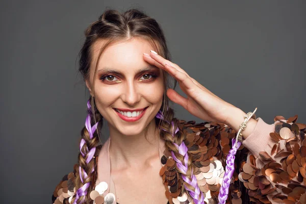 Neşeli trendy şık ceket modeli