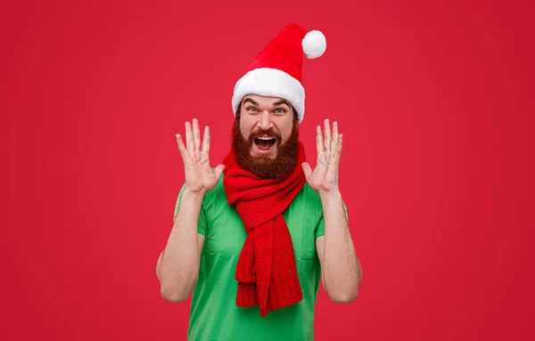 Elfo de Natal gritando de emoção — Fotografia de Stock