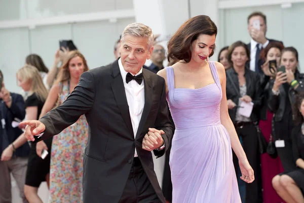 George Clooney y Amal Clooney — Foto de Stock