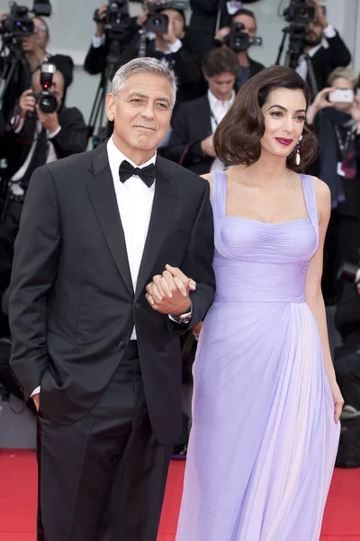 George Clooney and Amal Clooney — Stock Photo, Image