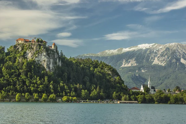 Bled Kalesi ve Slovenya lake 