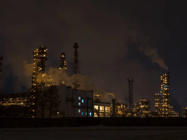 Nacht chemische fabriek — Stockfoto
