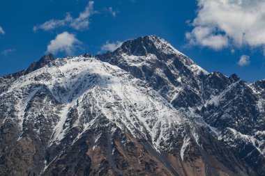 Etkileyici dağ manzarası