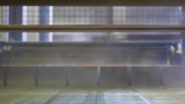 Tuğla yapımı. Taşıyıcı bant. Hafif endüstri