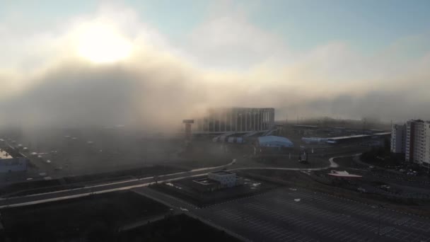 Cidade Nevoeiro Manhã Cedo Verão Aviação — Vídeo de Stock