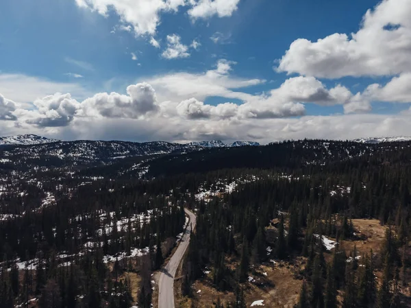 Natura Primaverile Neve Montagna Che Scioglie Ghiacciai Laghi — Foto Stock