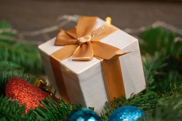 Background Festive Christmas Card Christmas Tree Balls Gifts Close — Stock Photo, Image