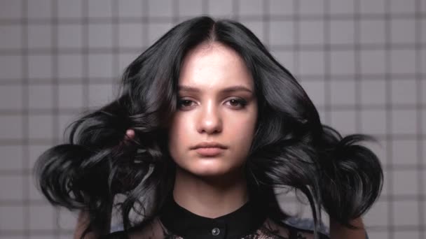 Girl Straightens Her Hair Makeup Artist Close — Stock Video