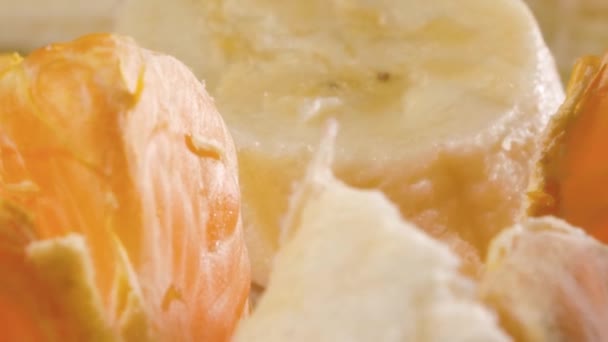 Tangerines Bananen Close Tafel Macro Fotografie — Stockvideo