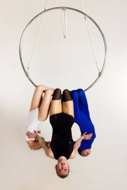 Kadının trio hava parlaklık üzerinde