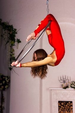 Hava halka eğitim kız