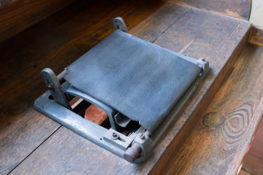 Puro silindir makine. Puro geleneksel imalatı. Dominik Cumhuriyeti, Küba