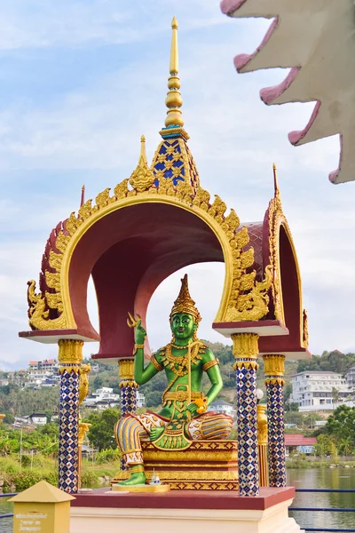 Boeddhabeeld tempel op koh samui thailand — Stockfoto