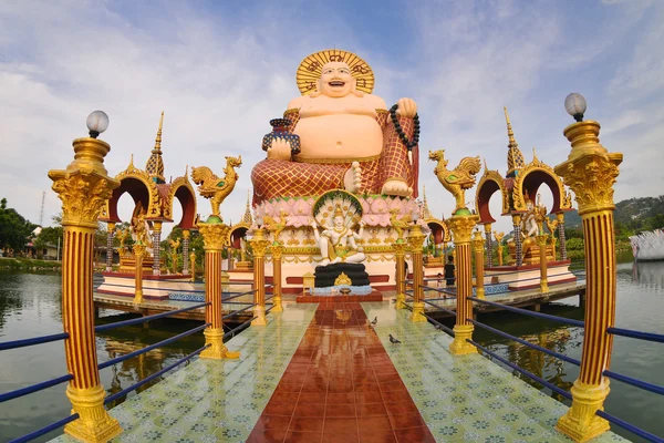 Boeddhabeeld tempel op koh samui thailand — Stockfoto