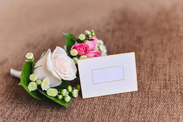 花の結婚式新郎のブートニア — ストック写真