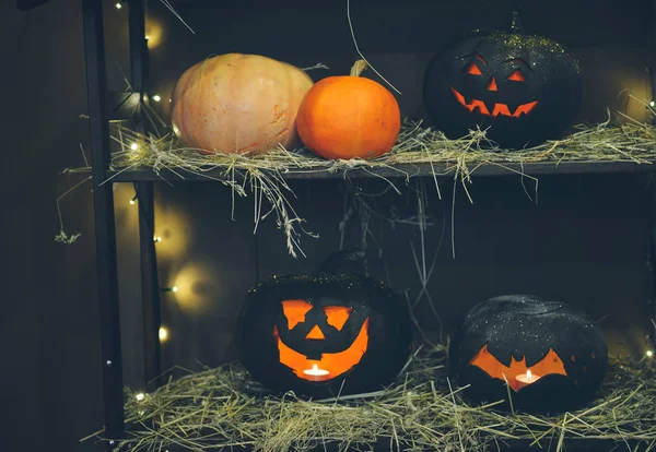 Ana sınıf Halloween dekoratif pumpkins el tarafından yapılan