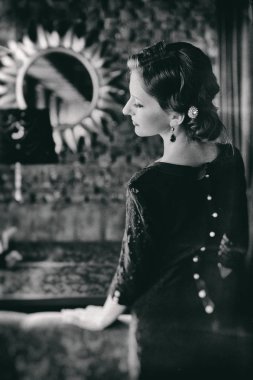 retro tarzı kapalı güzel kadın