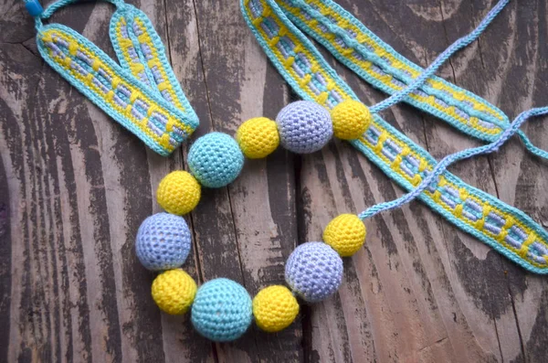 Necklace Made Knitted Beads Toys Baby Sitting Sling Knitted Beads — Stock Photo, Image