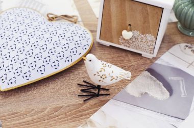 African chic tarzı ev dekorasyonu unsurları. Sevgililer günü kompozisyon