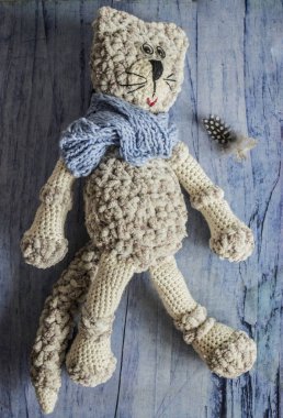 El yapımı çizgili bir kedi..