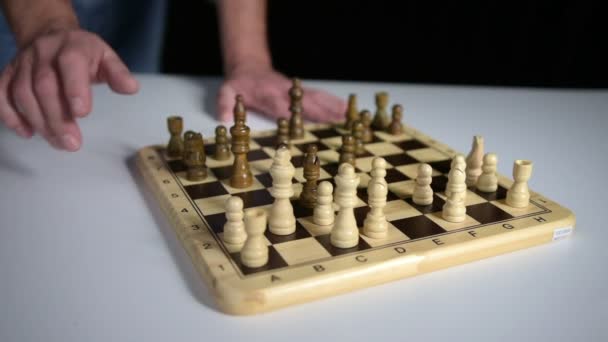 Un juego de ajedrez — Vídeo de stock