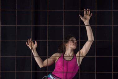 Bir kadın tırmanışı sırasında