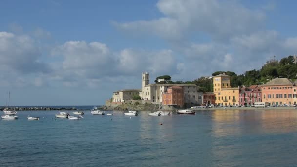 Silence Bay en Sestri Levante, Italia . — Vídeos de Stock