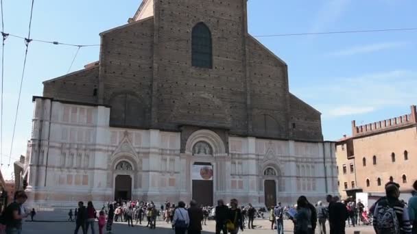 Petronus-Kathedrale in Bologna — Stockvideo