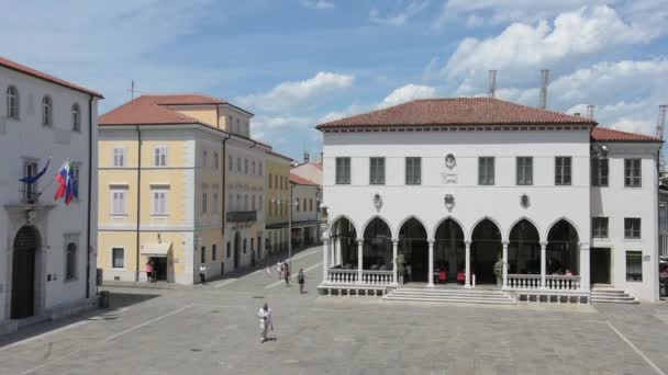 Loggia Palace in Koper, Slovenië — Stockvideo