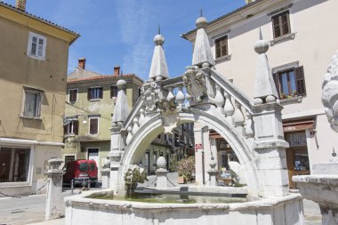  Da Ponte fountain in Koper