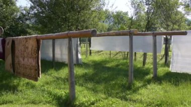 açık havada kurumaya Halılar